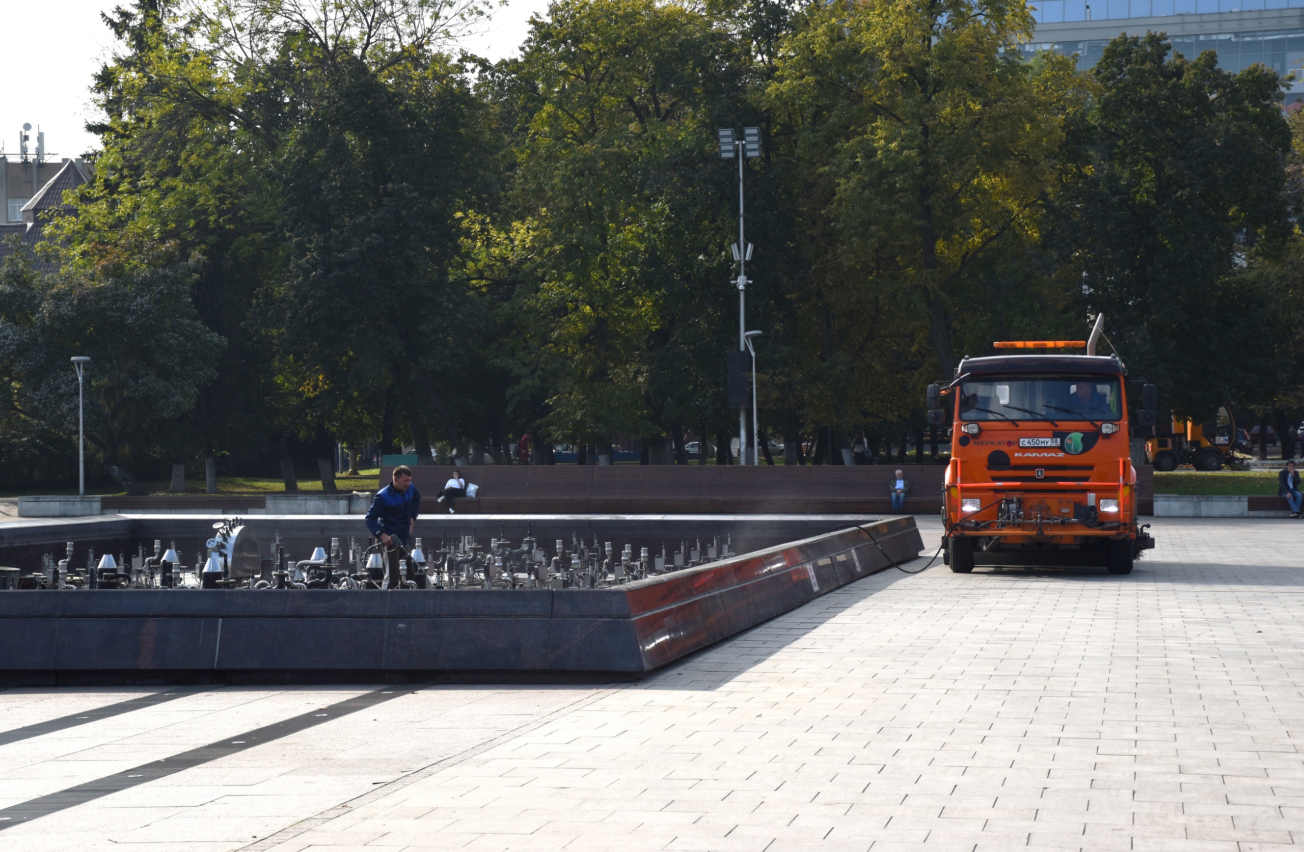 Пензенцам объяснили, почему так рано начали консервировать главный фонтан