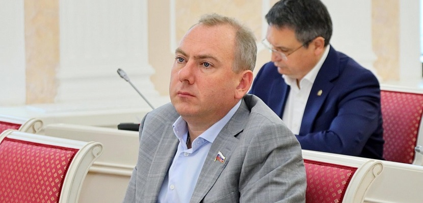 Владимир Вдонин помог подготовить документы для ремонта дороги в Вадинском районе