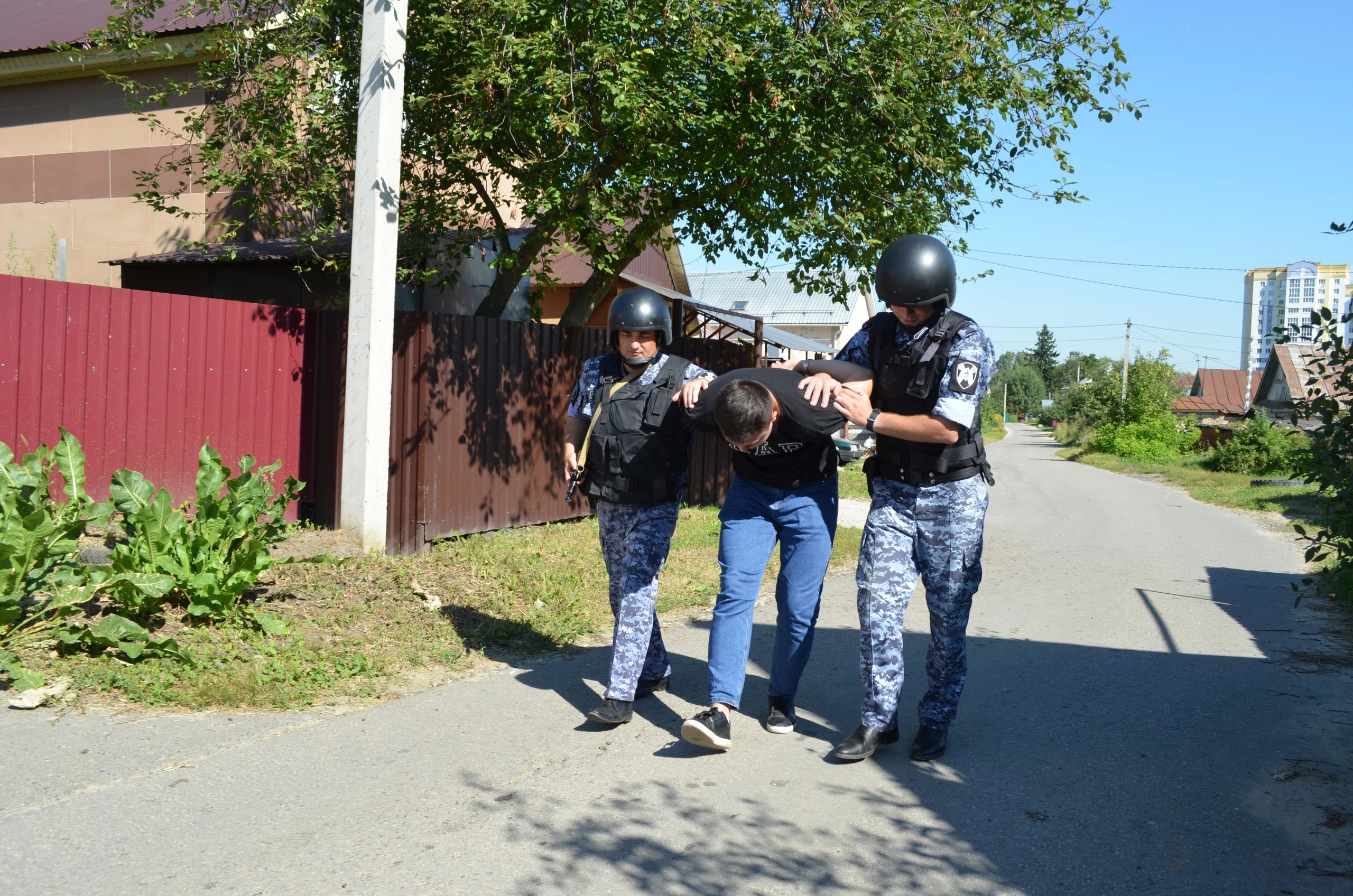 На пензенской турбазе задержали молодого парня, крушившего мебель