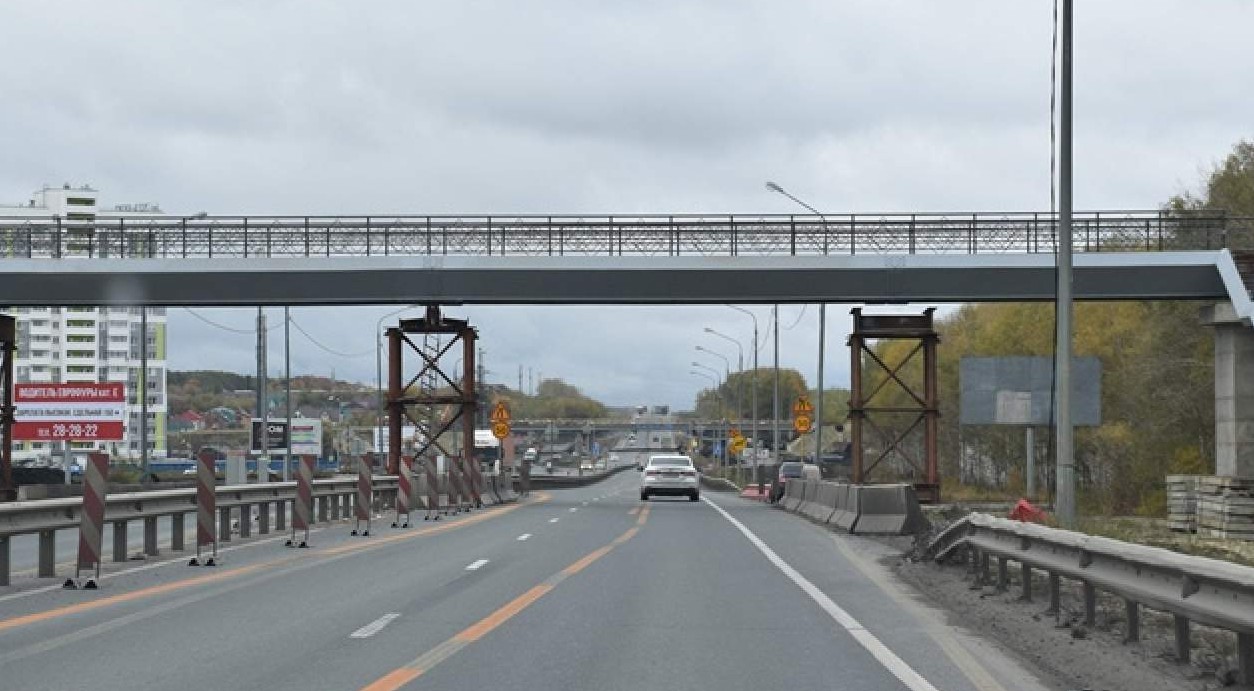 В Пензе надземный пешеходный переход введут в эксплуатацию одновременно с развязкой