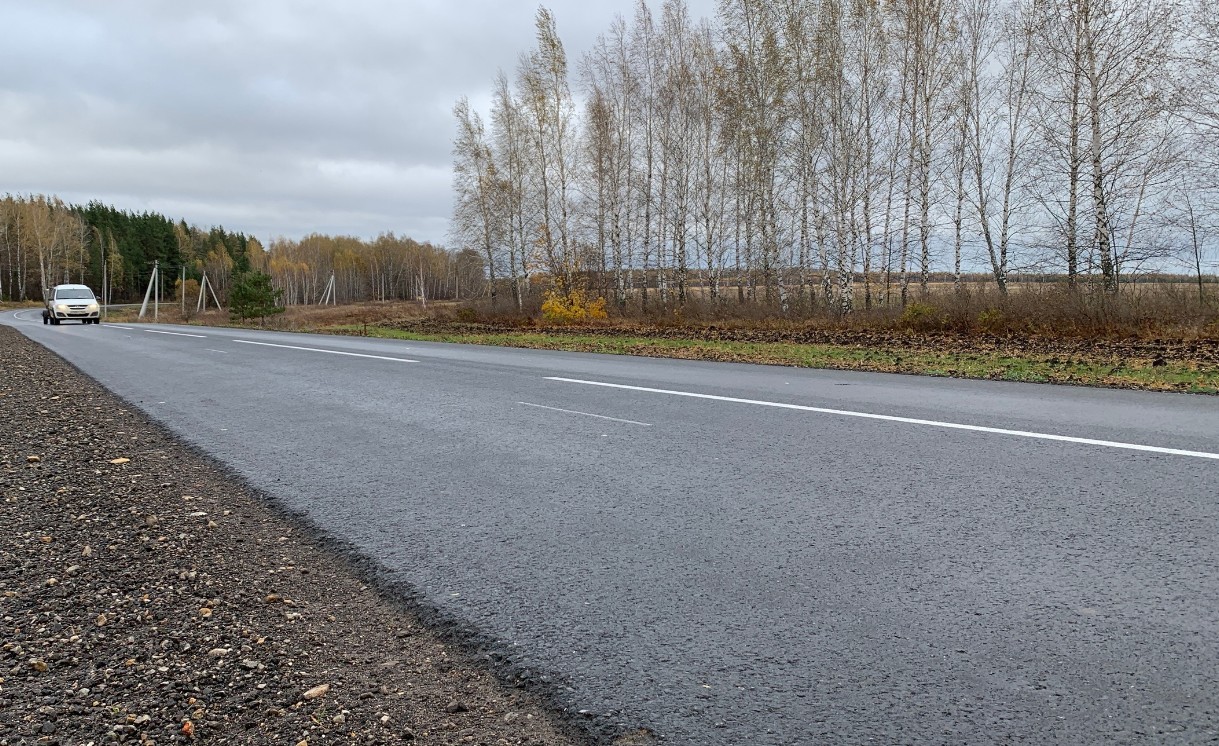 В Камешкирском районе в рамках нацпроекта отремонтировали 2 участка дороги