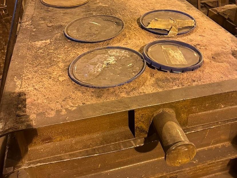 В Пензе металлическая плита насмерть раздавила работника цеха