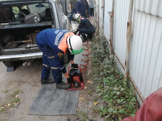 В Пензе машина сорвалась с домкрата и раздавила человека