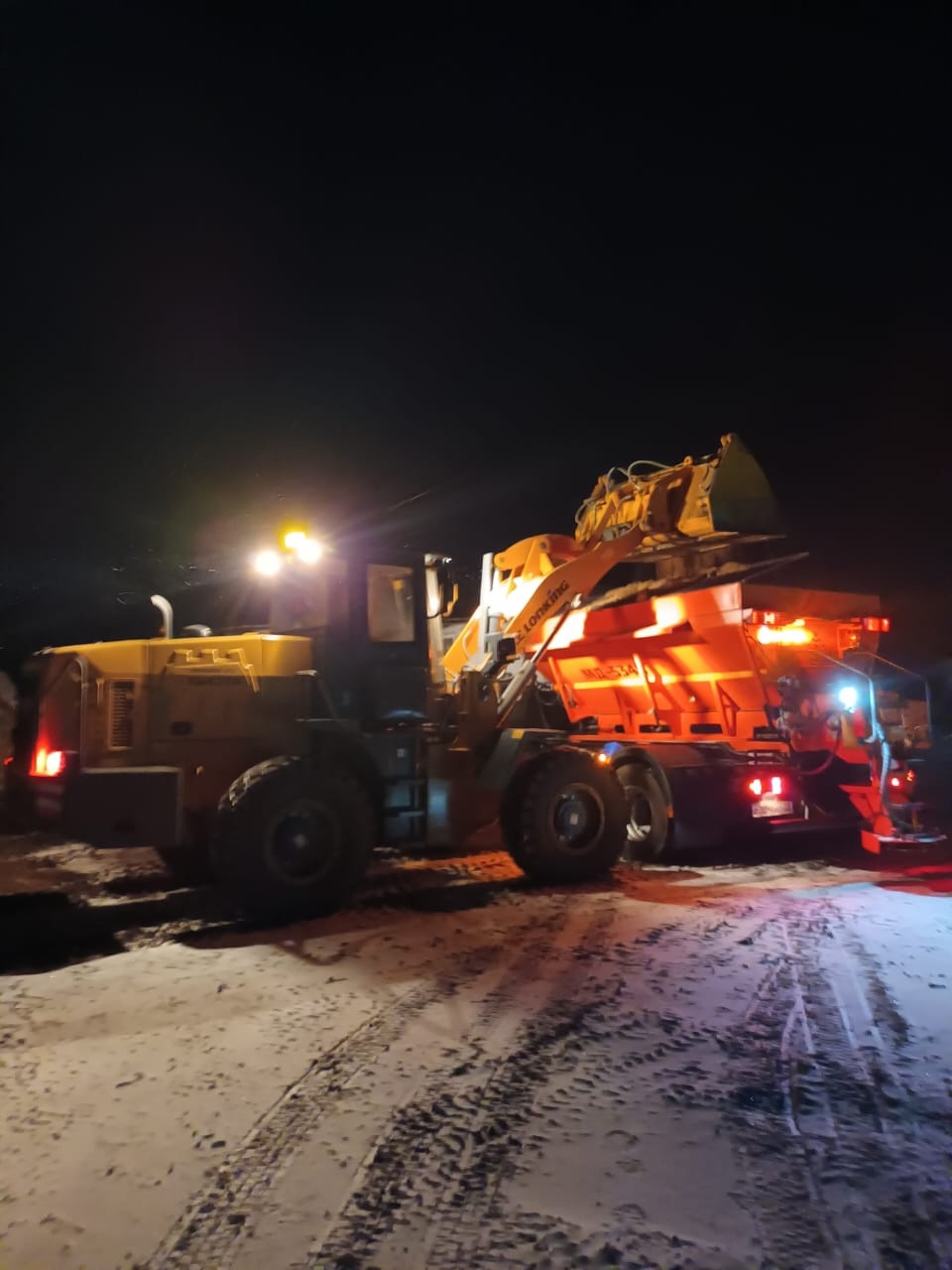 В Сердобске чистить дороги от снега будут 17 спецмашин