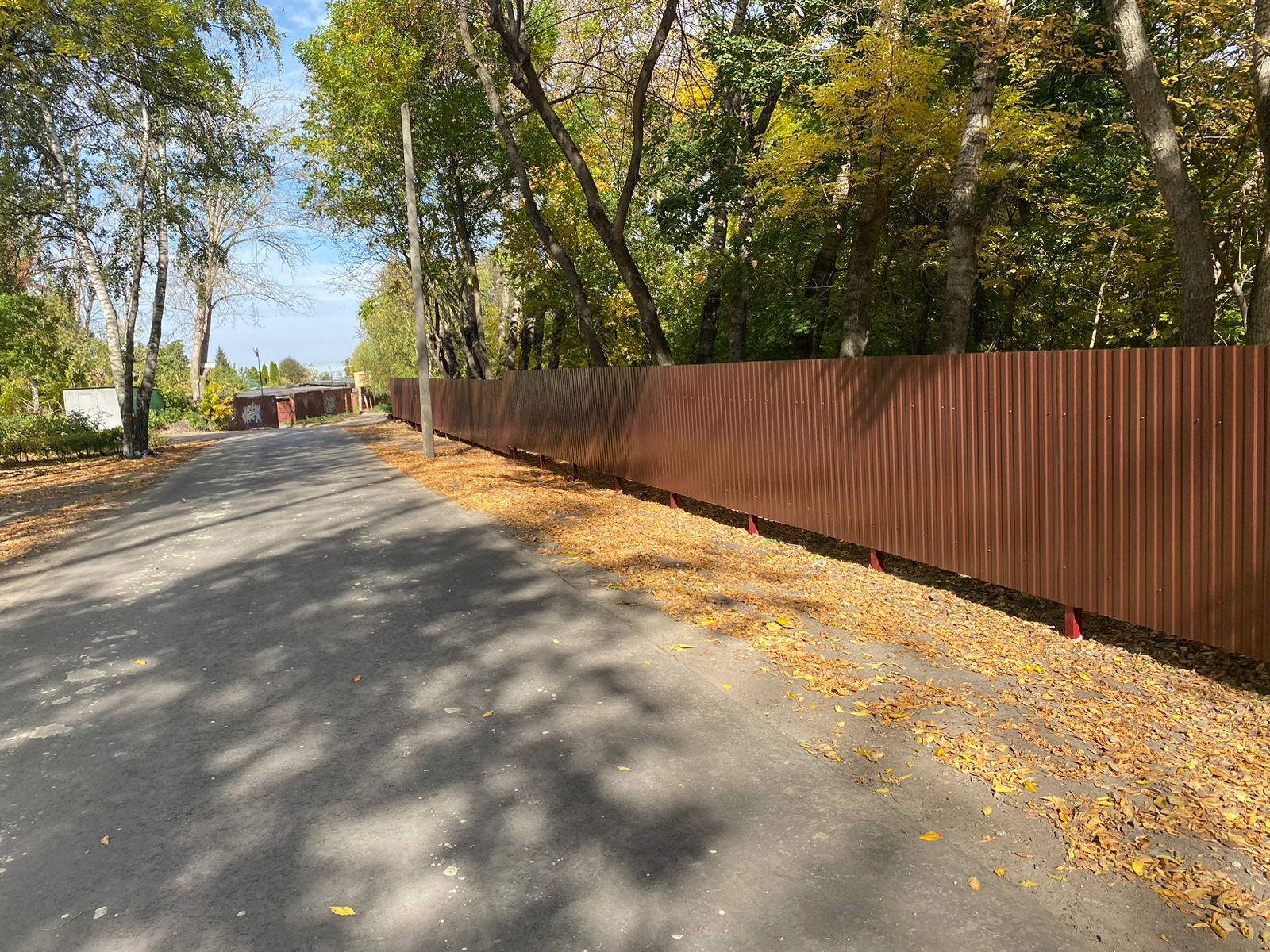 В Пензе три кладбища обнесли заборами