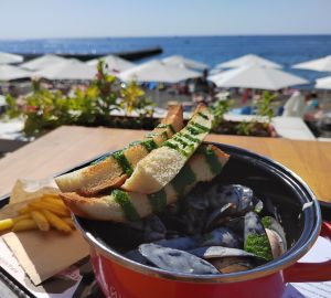 Готовим мидии в сырно-сливочном соусе