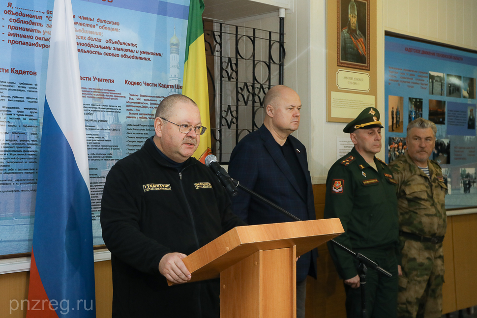 В Пензенской области торжественно проводили первых новобранцев в армию