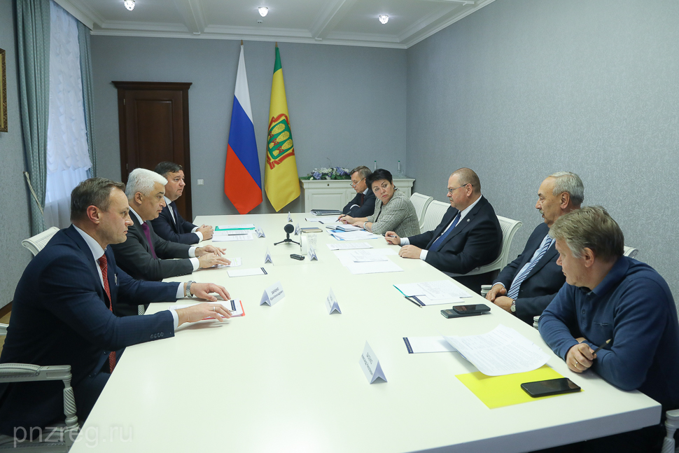 Олег Мельниченко: корпус онкологического диспансера откроют в конце ноября