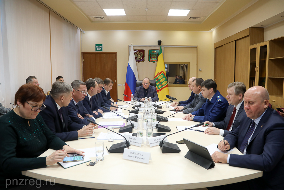 Олег Мельниченко прокомментировал проект бюджета региона на 2024-2026 годы