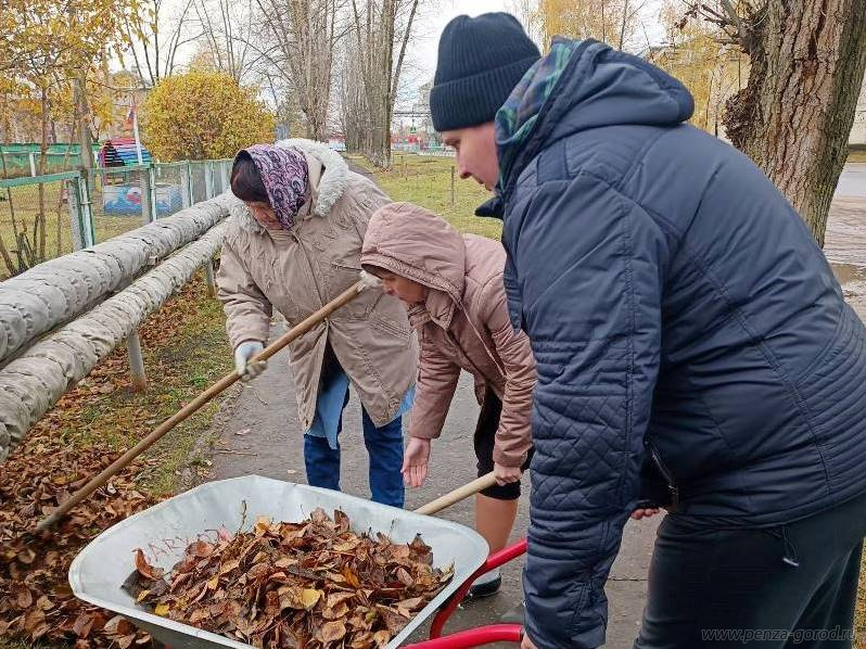В Пензе с улиц Железнодорожного района вывезли более 45 кубометров мусора