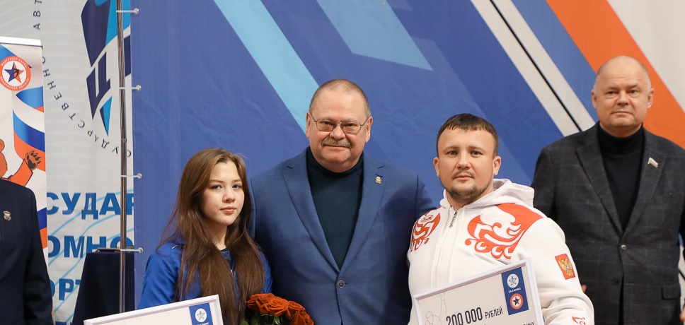 Олег Мельниченко открыл соревнования по самбо во Дворце единоборств «Воейков»