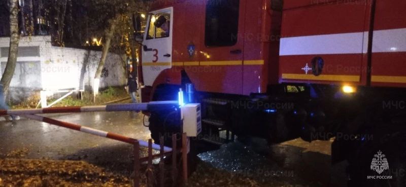 В Пензе пожарные машины не могут проехать к домам из-за препятствий