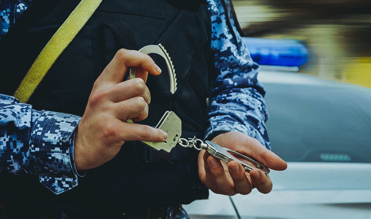 В Пензе из-за женщины в общежитии на Бекешской пролилась кровь