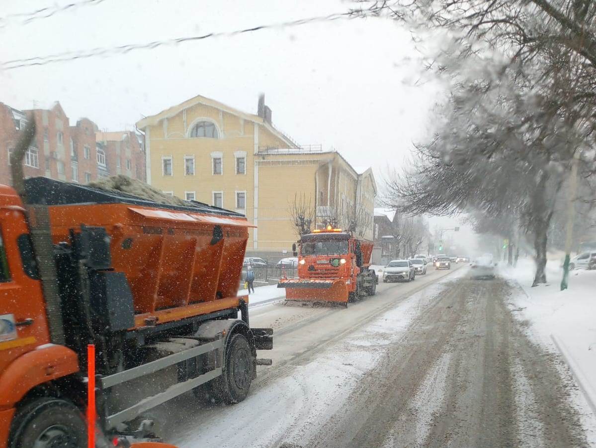 Пензенцам ответили, почему на дорогах из 260 работают только 27 спецмашин