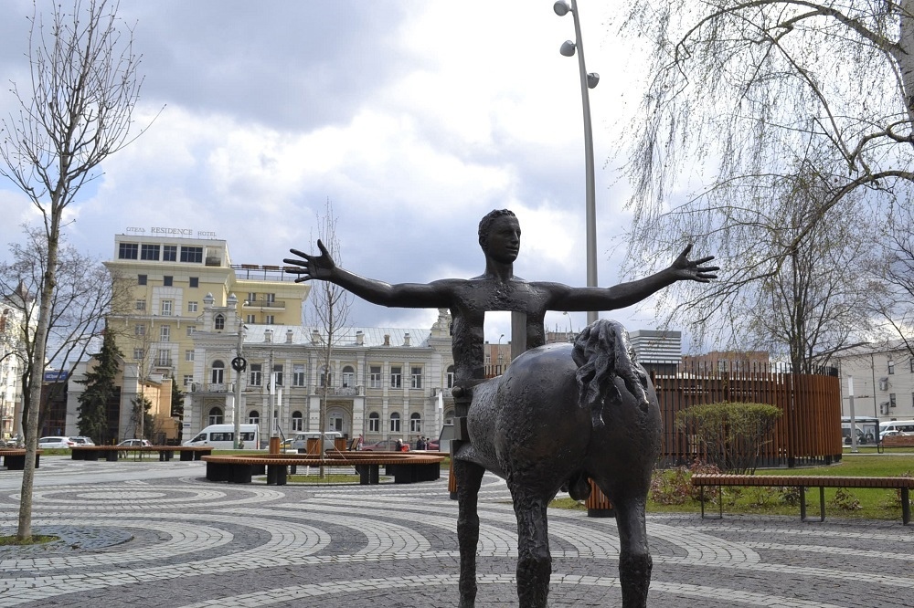 В Пензе отказались убирать скульптуру «Радушный кентавр»