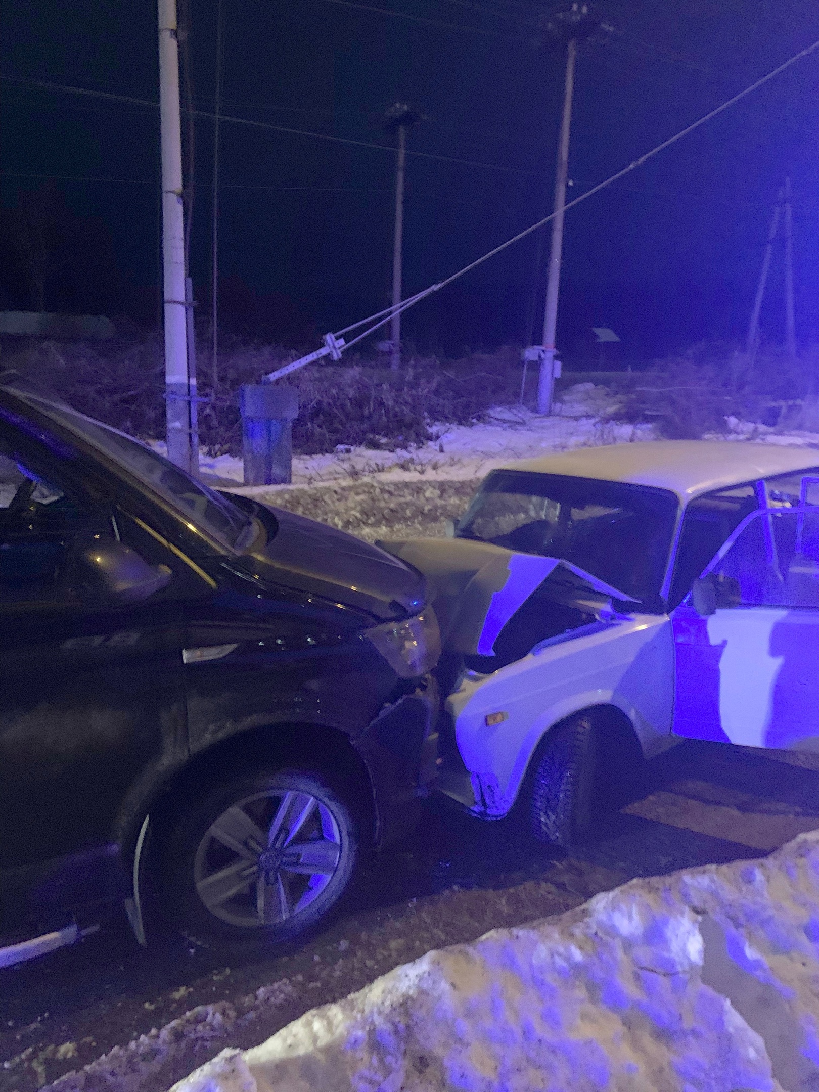 В Пензе на улице Ладожской в аварии лоб в лоб пострадали люди