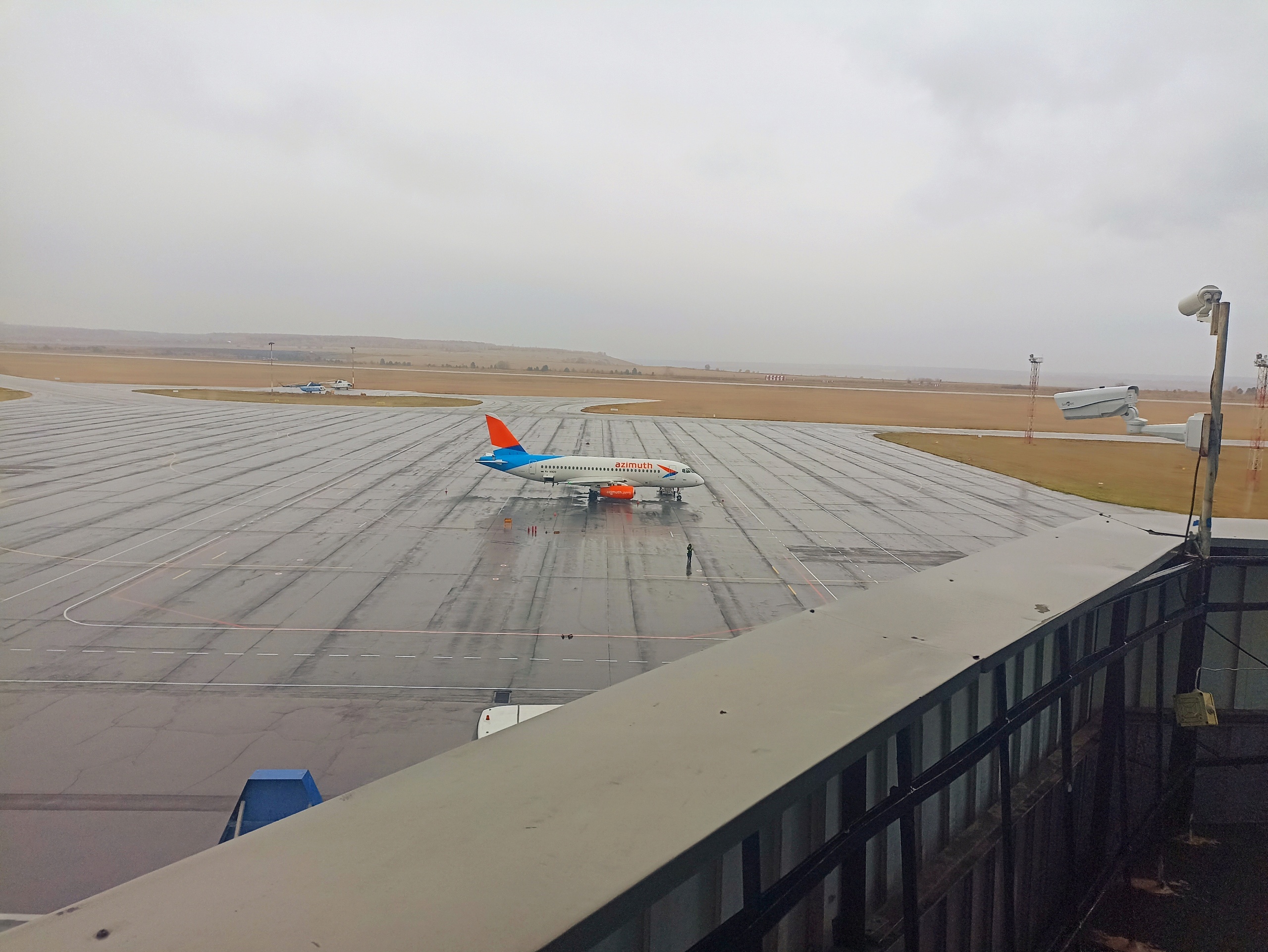 Безопасность пассажиров в аэропорту Пензы обеспечит противогололедный реагент