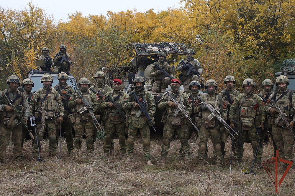 Пензенские росгвардейцы в зоне СВО записали видеопоздравление с Днем народного Единства