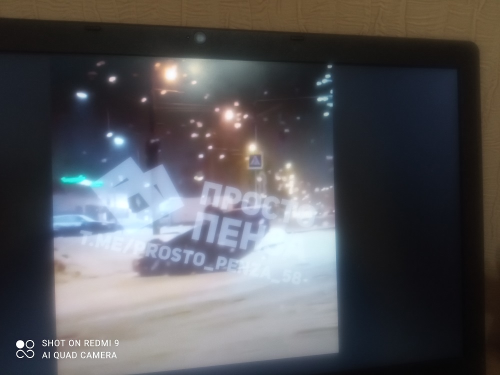 В пензенском Арбекове перевернулся автомобиль