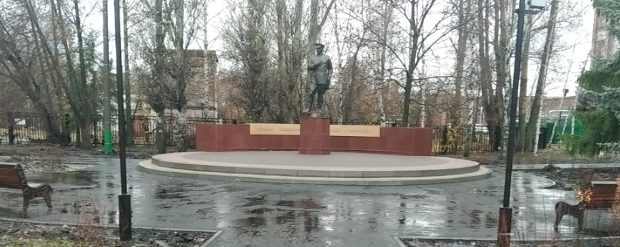 В Пензе отреставрировали памятник участковому