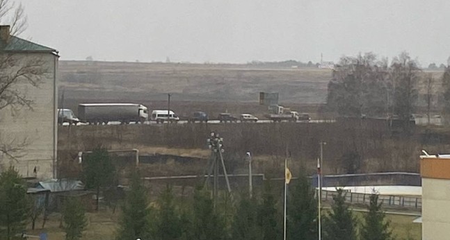 Утро для жителей Засечного снова началось с огромной пробки