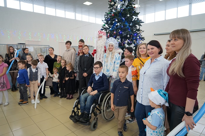 Ольга Чистякова организовала благотворительную елку