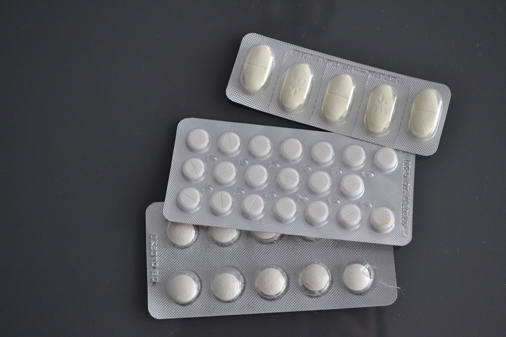 Владимир Путин отреагировал на отсутствие 14 жизненно важных препаратов