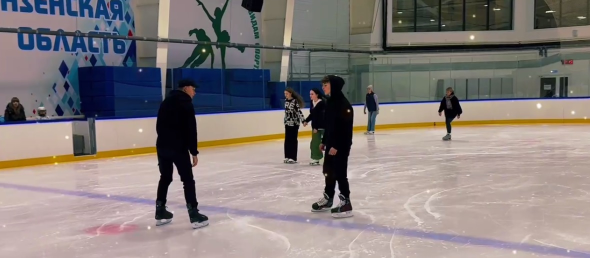 В Пензе намерены увеличить количество сеансов катания на коньках в ЛК «Хрустальный»