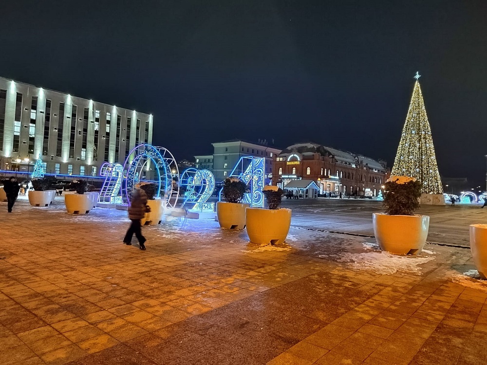В Пензе состоялось зажжение огней на главной городской елке