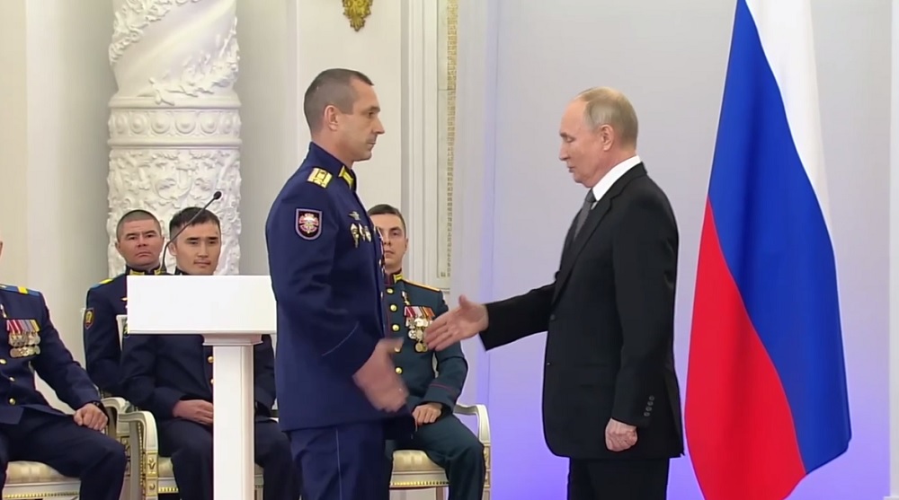 Сергей Златогорский: на примере Героев Отечества нужно растить детей и внуков