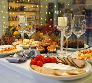 Новогодние салаты в Пензе оформят по вашему желанию