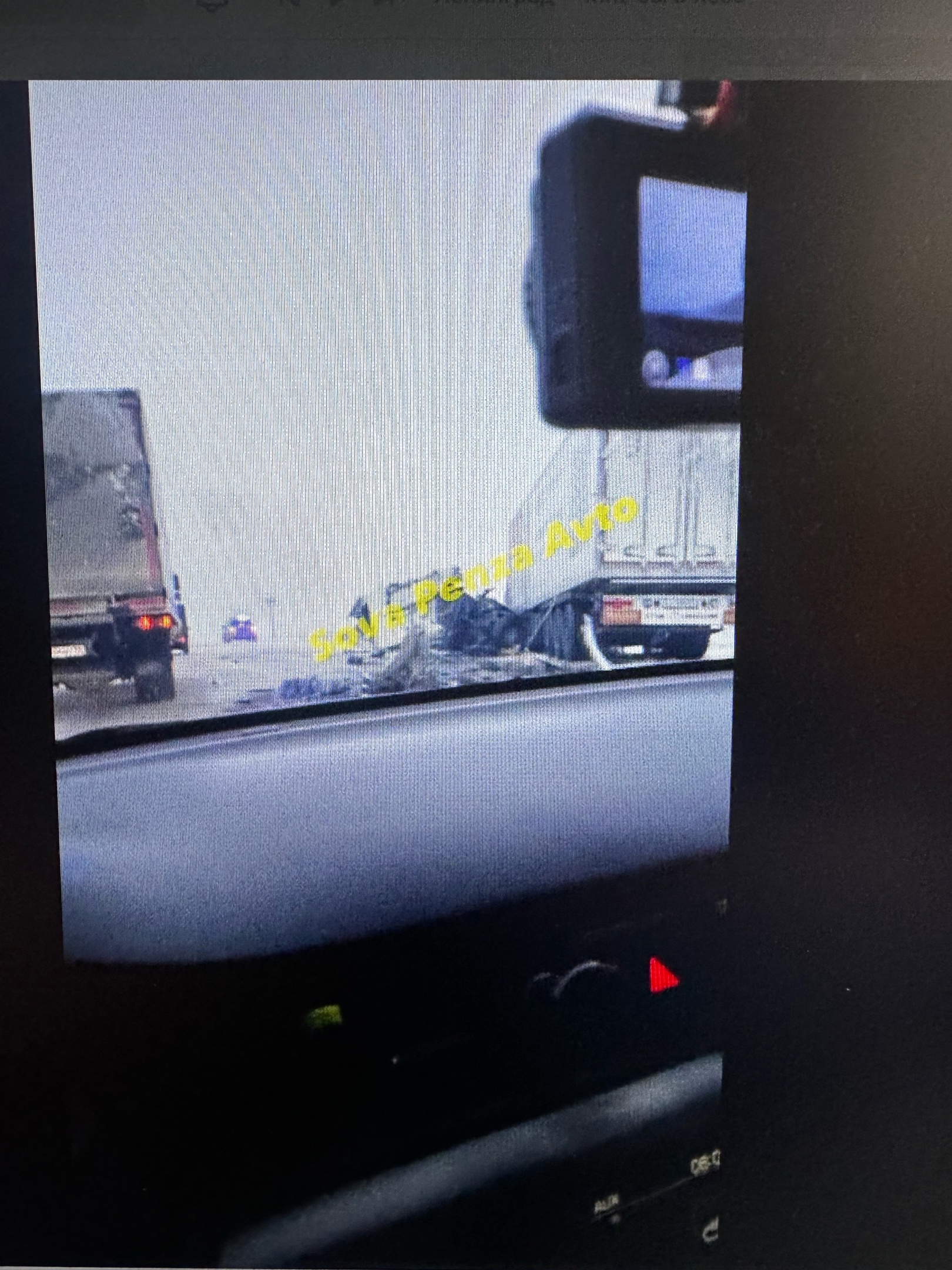 В Мокшанском районе столкнулись две фуры