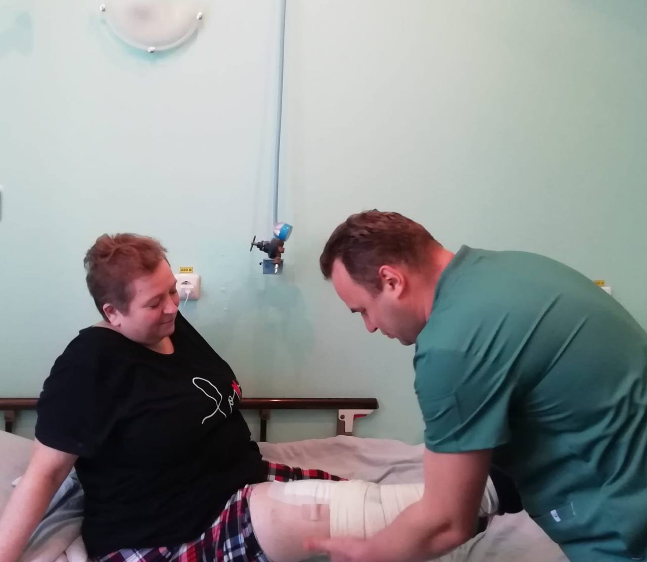 В Заречном пациентам с травмой колена начали проводить уникальные операции