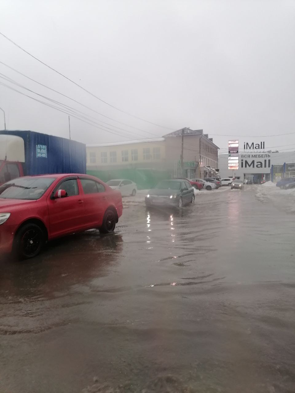 Пензу затопило талыми водами и засыпало градом