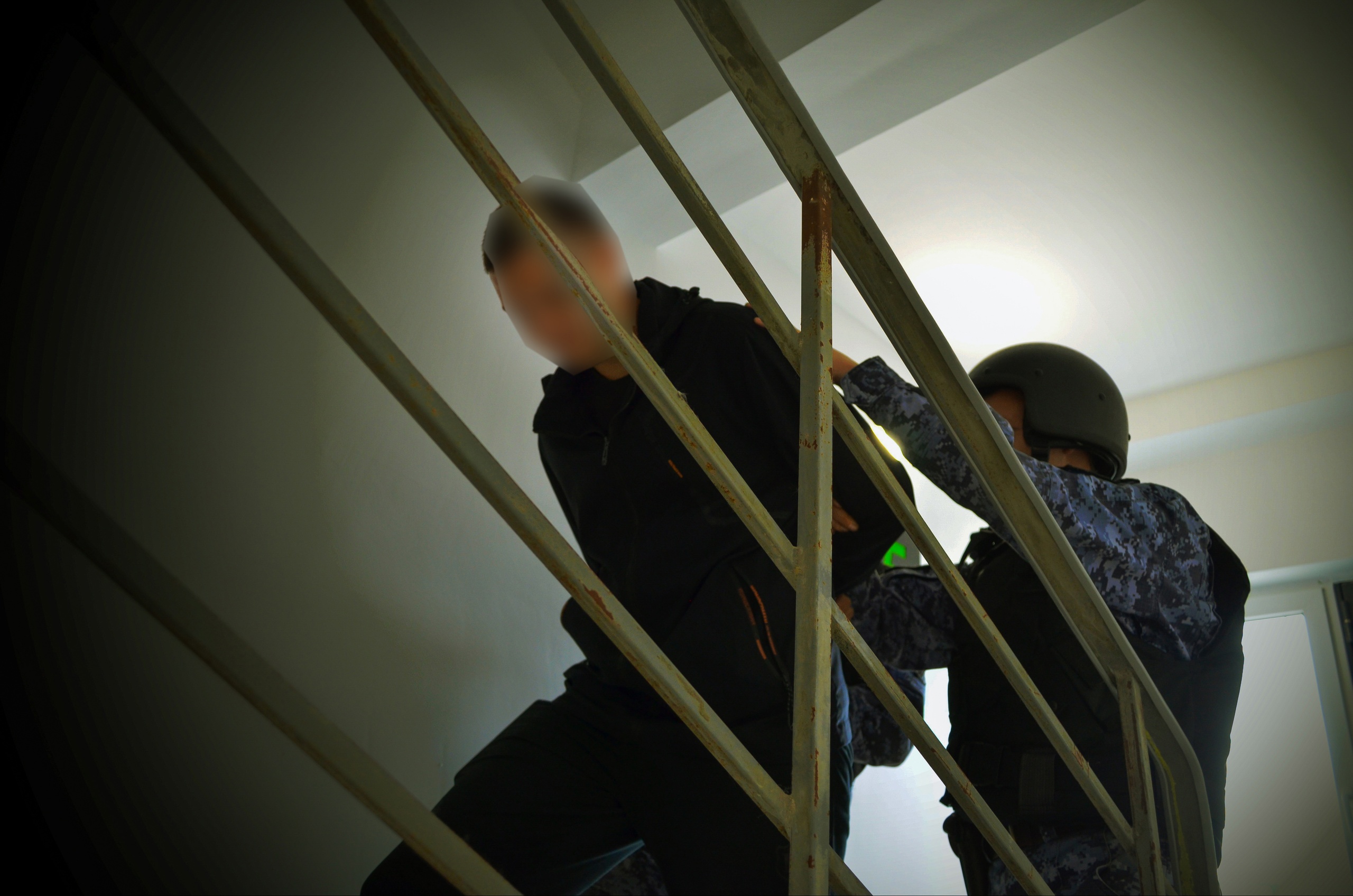 В Пензе отчим напал на 18-летнего пасынка из-за отказа уступить компьютер