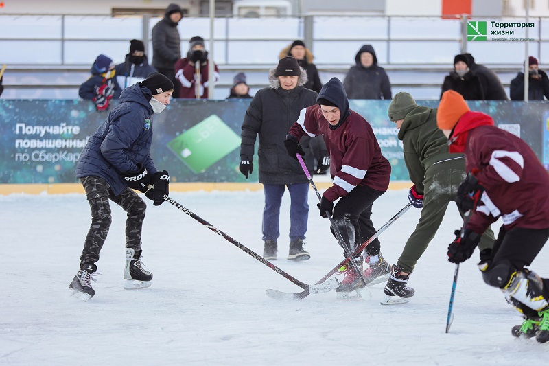 В новогодние праздники более 2000 пензенцев посетили новый каток в Арбеково