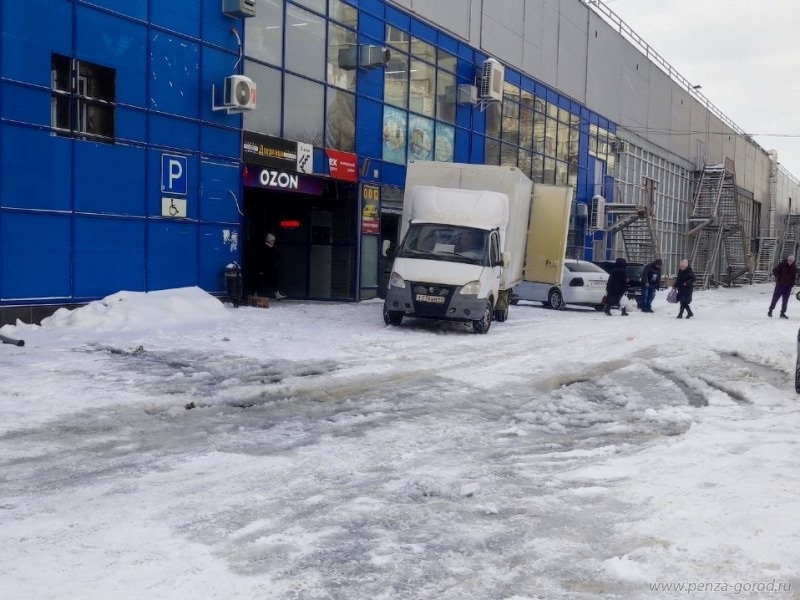 В Пензе представителям крупных ТЦ поручено лучше чистить парковки
