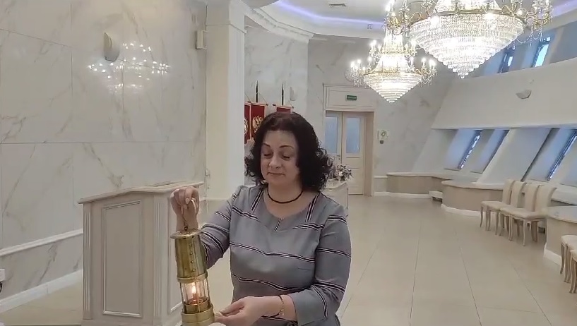 В пензенские ЗАГСы прибыл Всероссийский семейный очаг