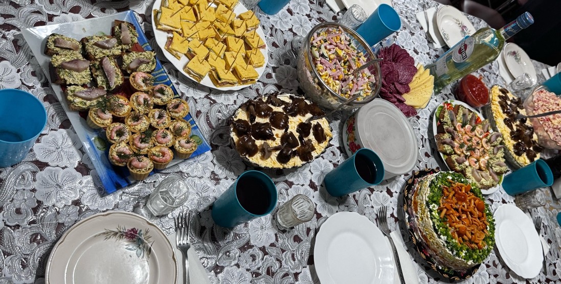 Как избежать переедания в новогодние праздники