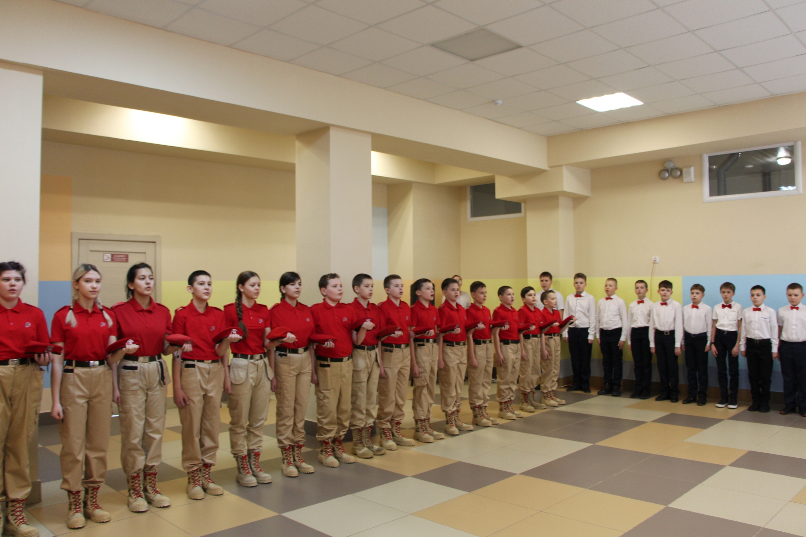 В Кузнецке в двух школах открыли кабинеты Юнармии