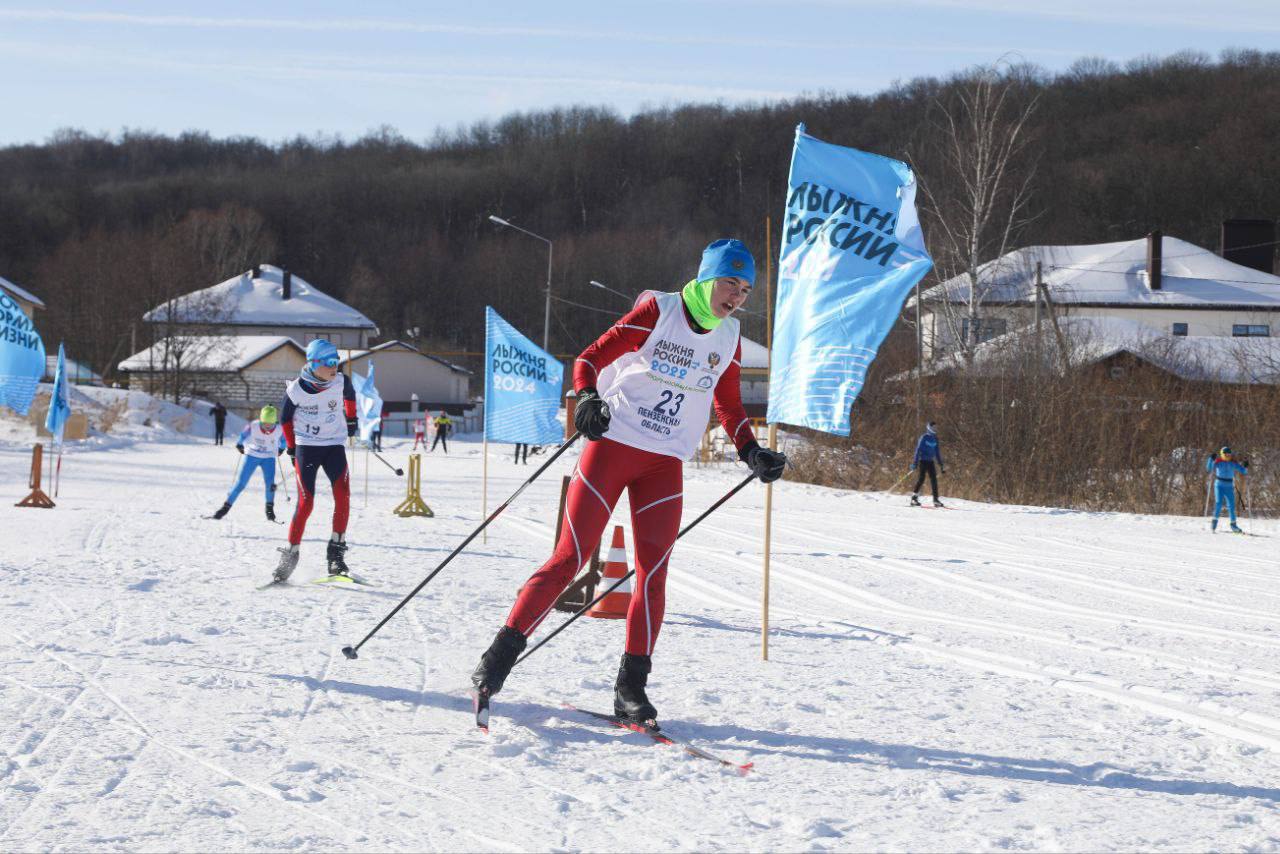 В Пензе прошла 21-ая эстафета по лыжным гонкам памяти Дмитрия Шорникова
