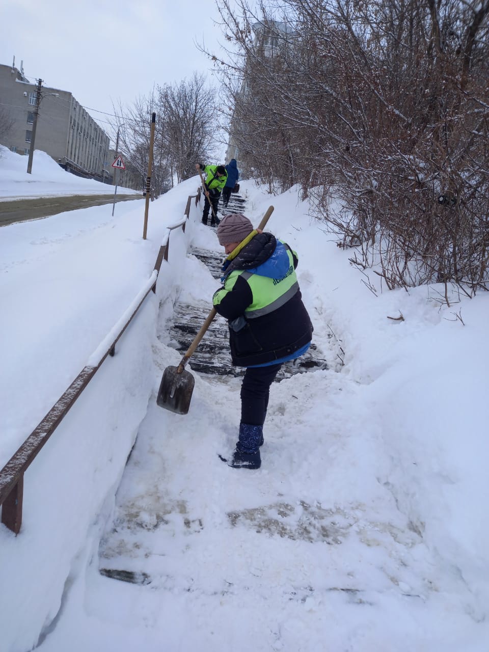 В Пензе дворы и дороги хотят чистить после завершения снегопада