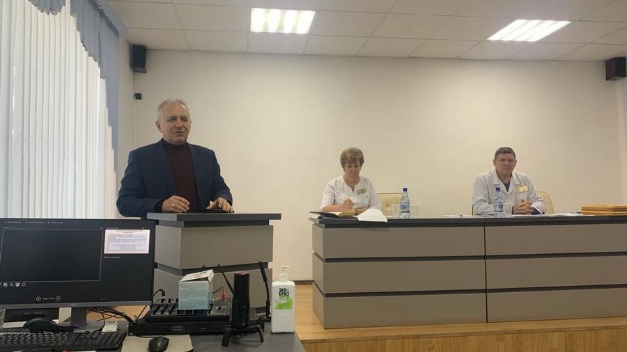 Глава Кузнецка отметил высокий уровень работы врачей центральной районной больницы