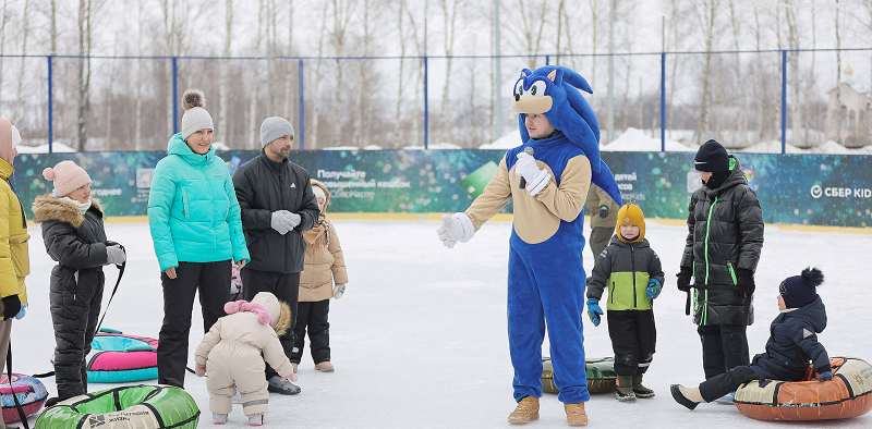 На катке в Арбеково прошли соревнования на тюбингах