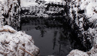 В центре Пензы мужчина провалился в котлован, наполненный водой