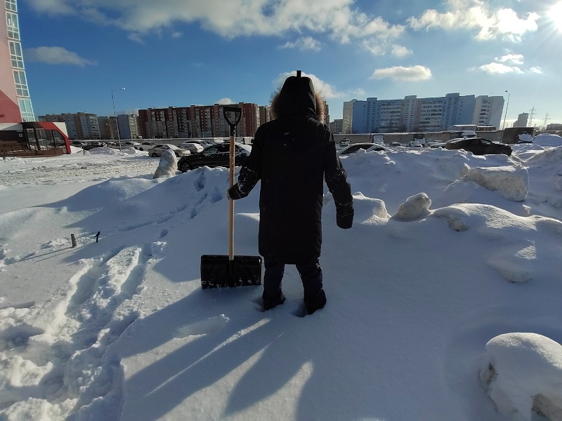 Олег Мельниченко не доволен фотоотчетами, которые чиновники размещают после уборки снега