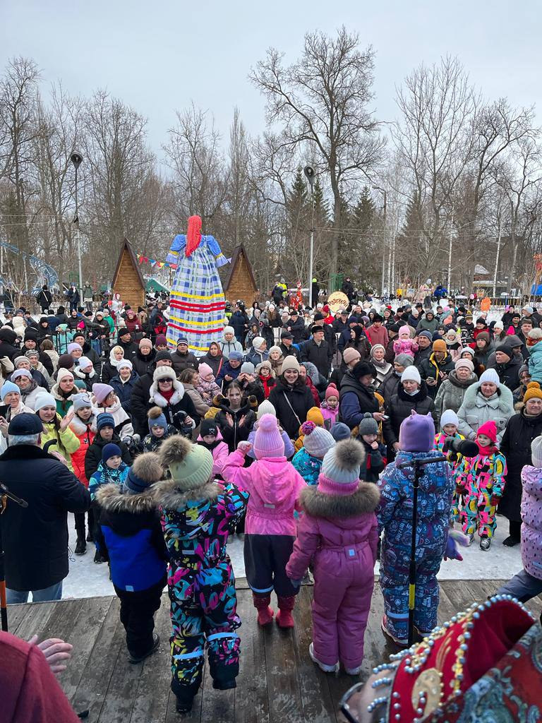 Сергей Златогорский поделился фотографиями кузнецкой Масленицы