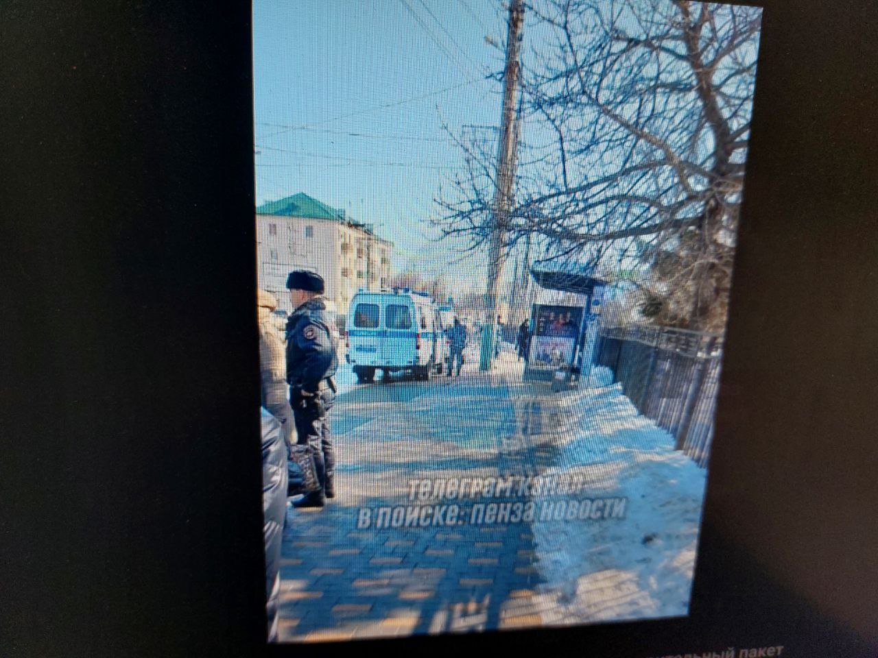 В Пензе забытая на остановке сумка всполошила правоохранителей