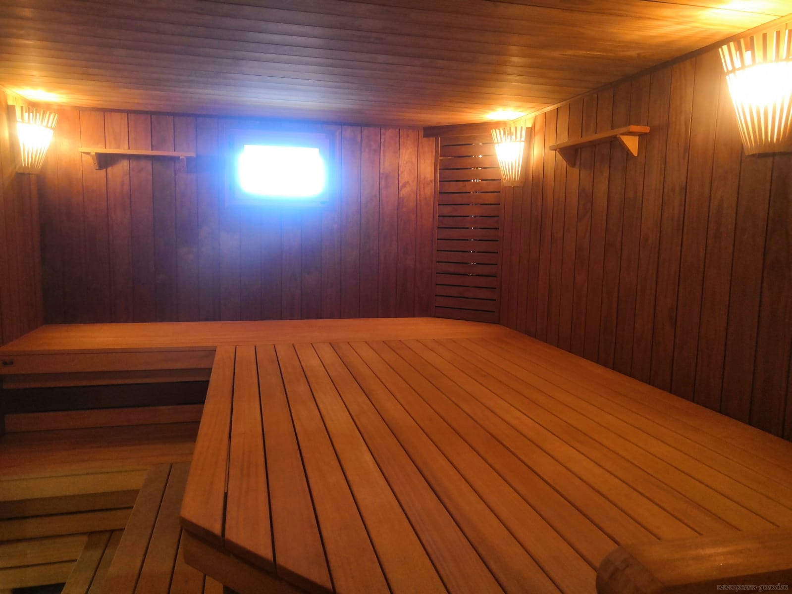 В Ахунах для пензенцев открыли отремонтированную баню