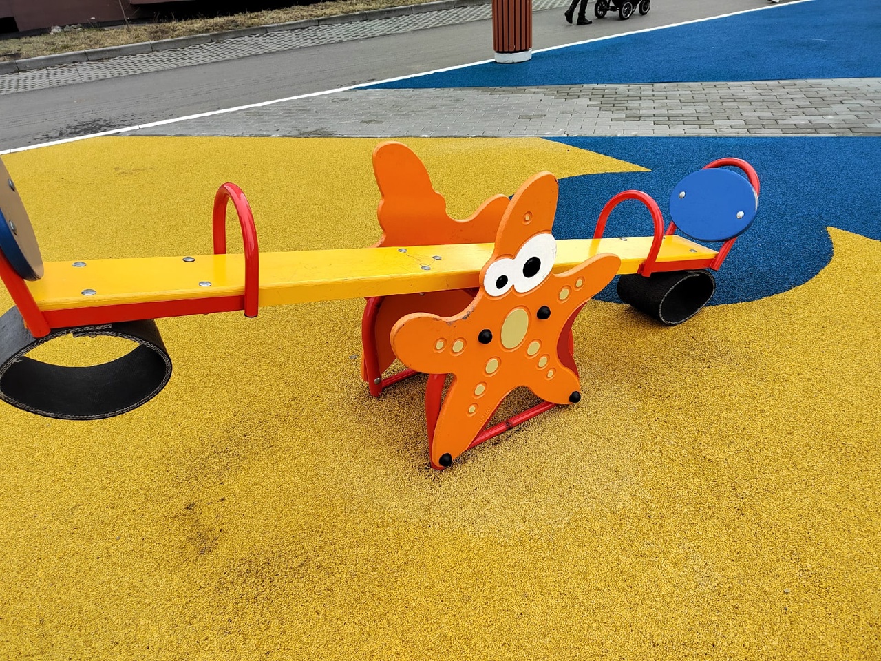 В Пензе хотят демонтировать непринятые детские площадки и дороги